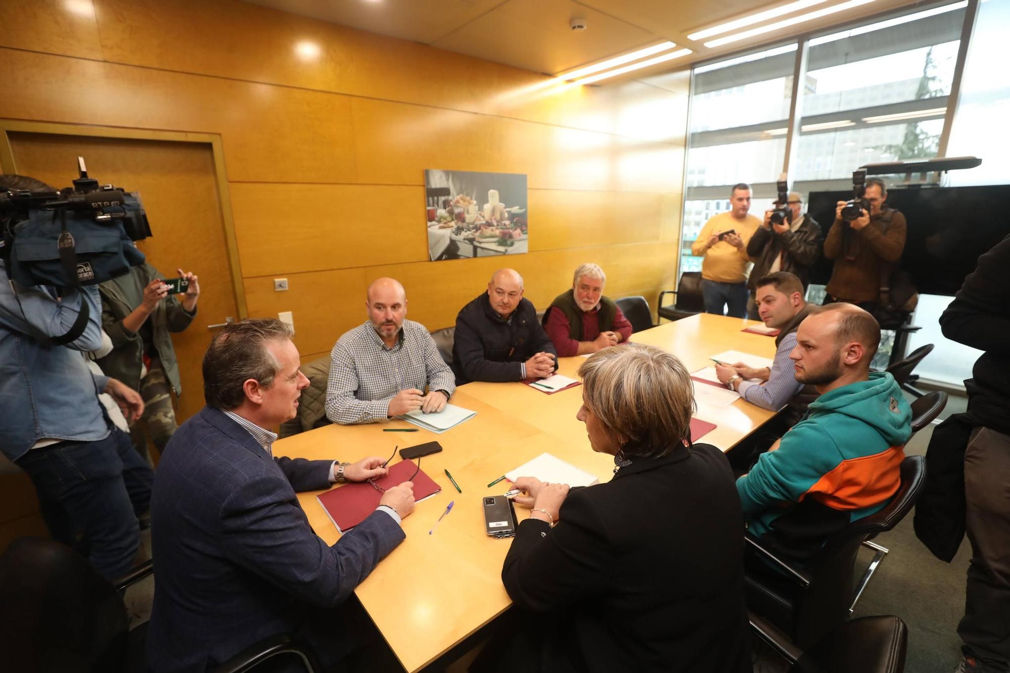 Protestas de los ganaderos y agricultores en Oviedo