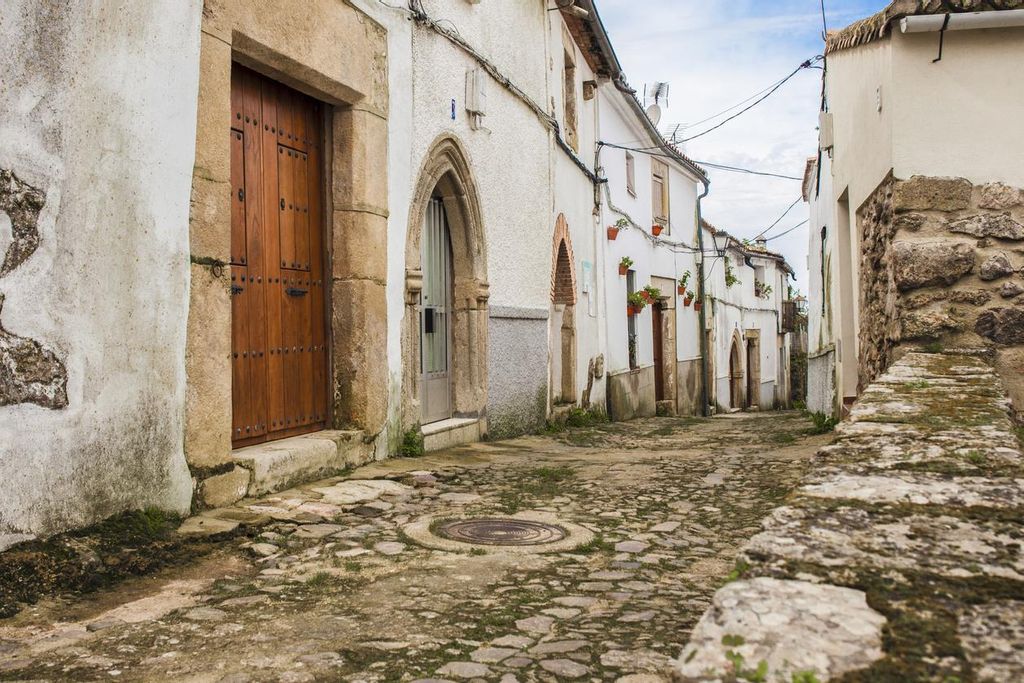 Calle medieval de Alburquerque, en Badajoz