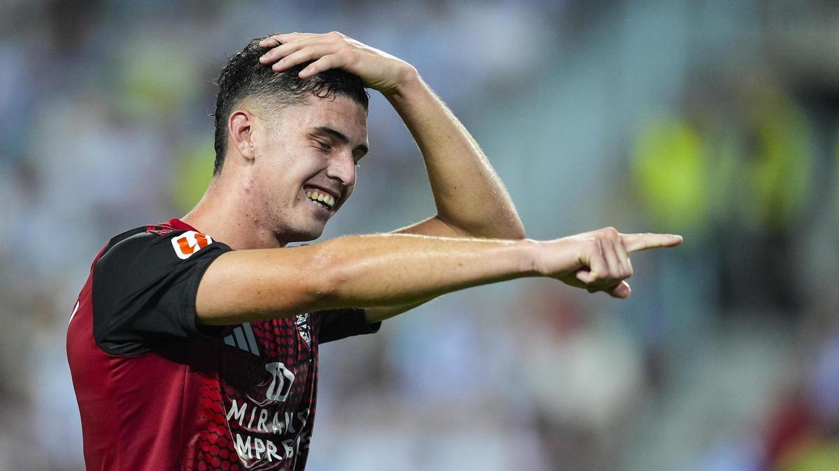 Panichelli celebra un gol con el Mirandés esta temporada.