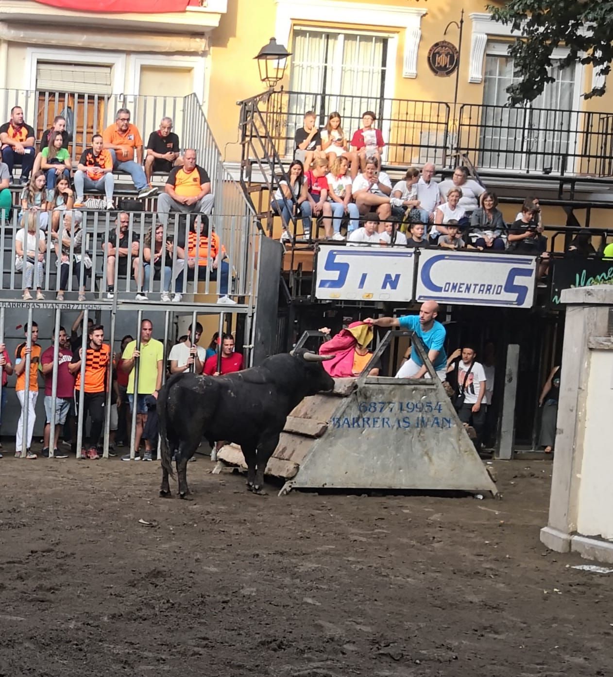 Navajas despide su semana taurina