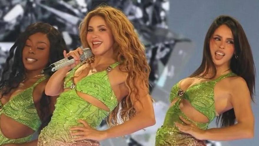 De València a los escenarios con Shakira: Natalia Palomares, la bailarina que lleva dentro el “fuego valenciano”