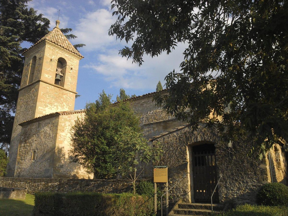 Iglesia de Sant Martí de Calldetenes.