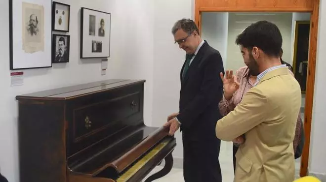 El Museo de la Ciudad de Murcia recibe el piano de Acisclo Díaz Rochel