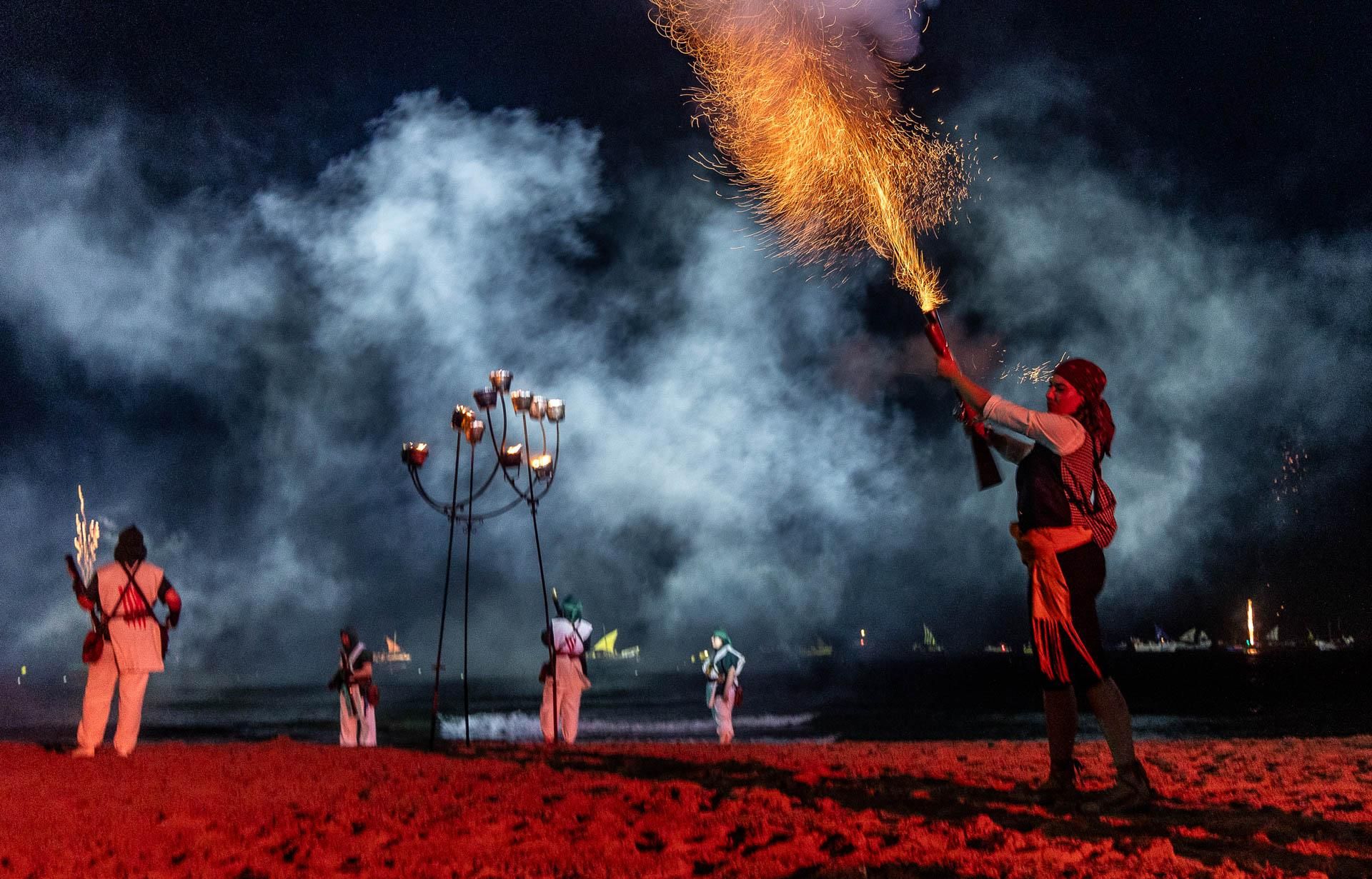 Las imágenes del Desembarco de los Moros y Cristianos de La Vila