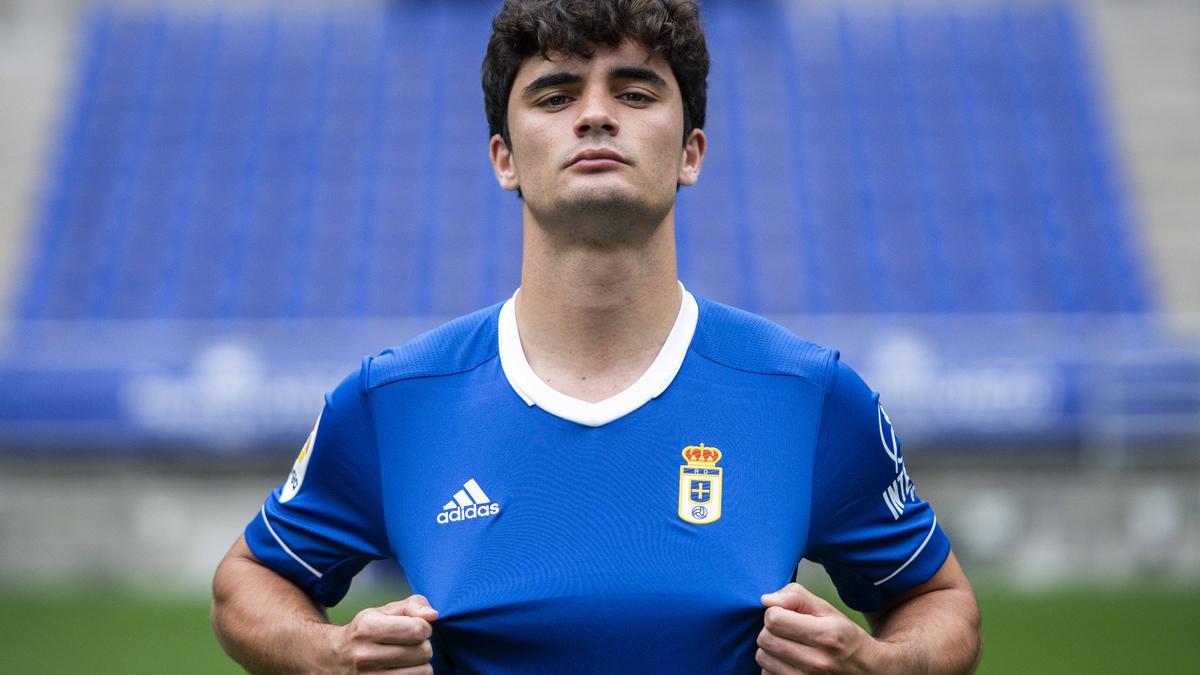 Así luce la nueva equipación del Real Oviedo