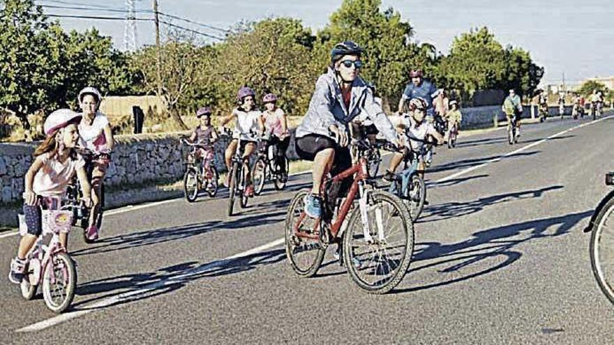 Bicicletas y ´cavallets´ para Sant Miquel