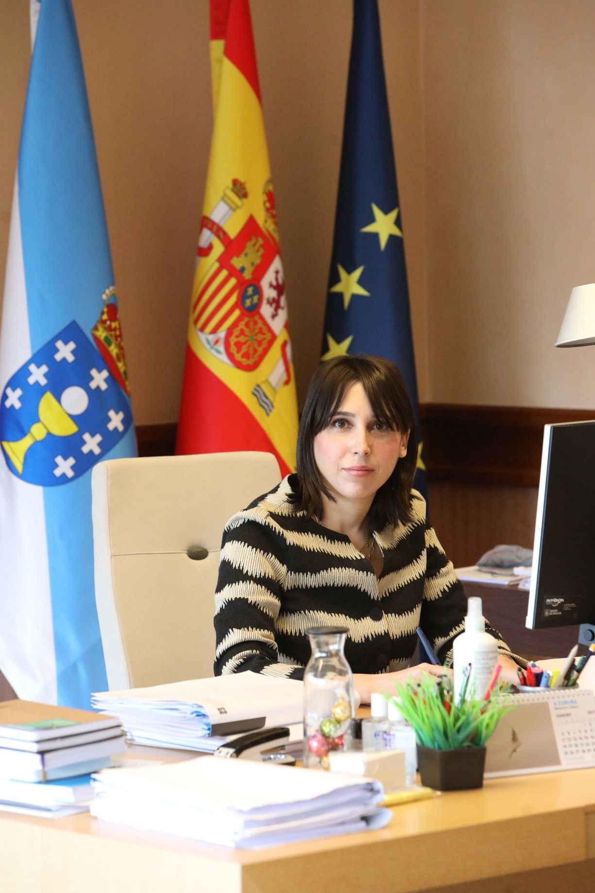 La conselleira de Emprego e Igualdade, en su despacho. // Xoán Álvarez