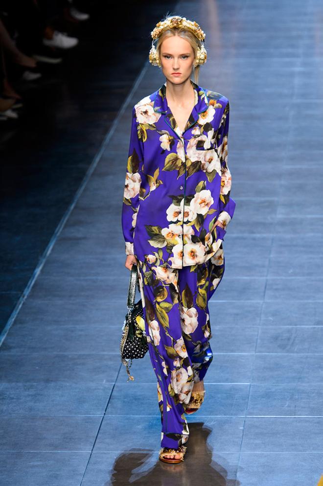 El look pijama lila de Dolce & Gabbana