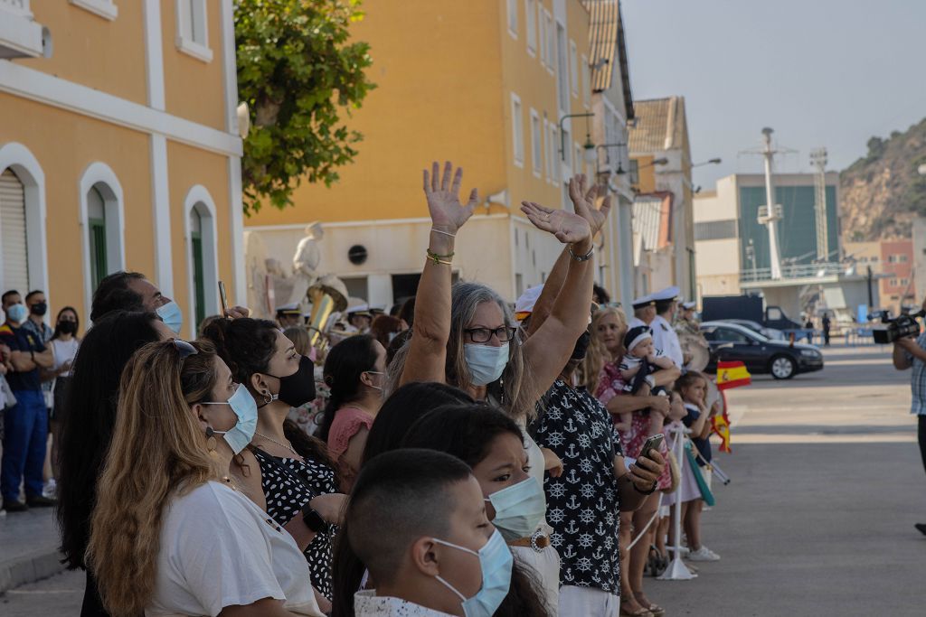 Marineros del "Furor" vuelven con sus familias a Cartagena tras cuatro meses de lucha contra la piratería