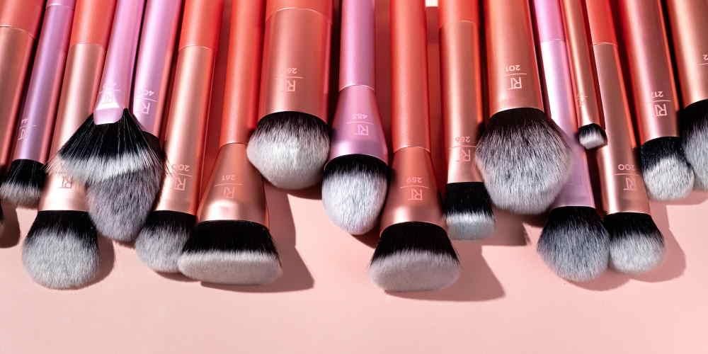 Real Techniques presenta la nueva generación de brochas de maquillaje “Shapeshifters”