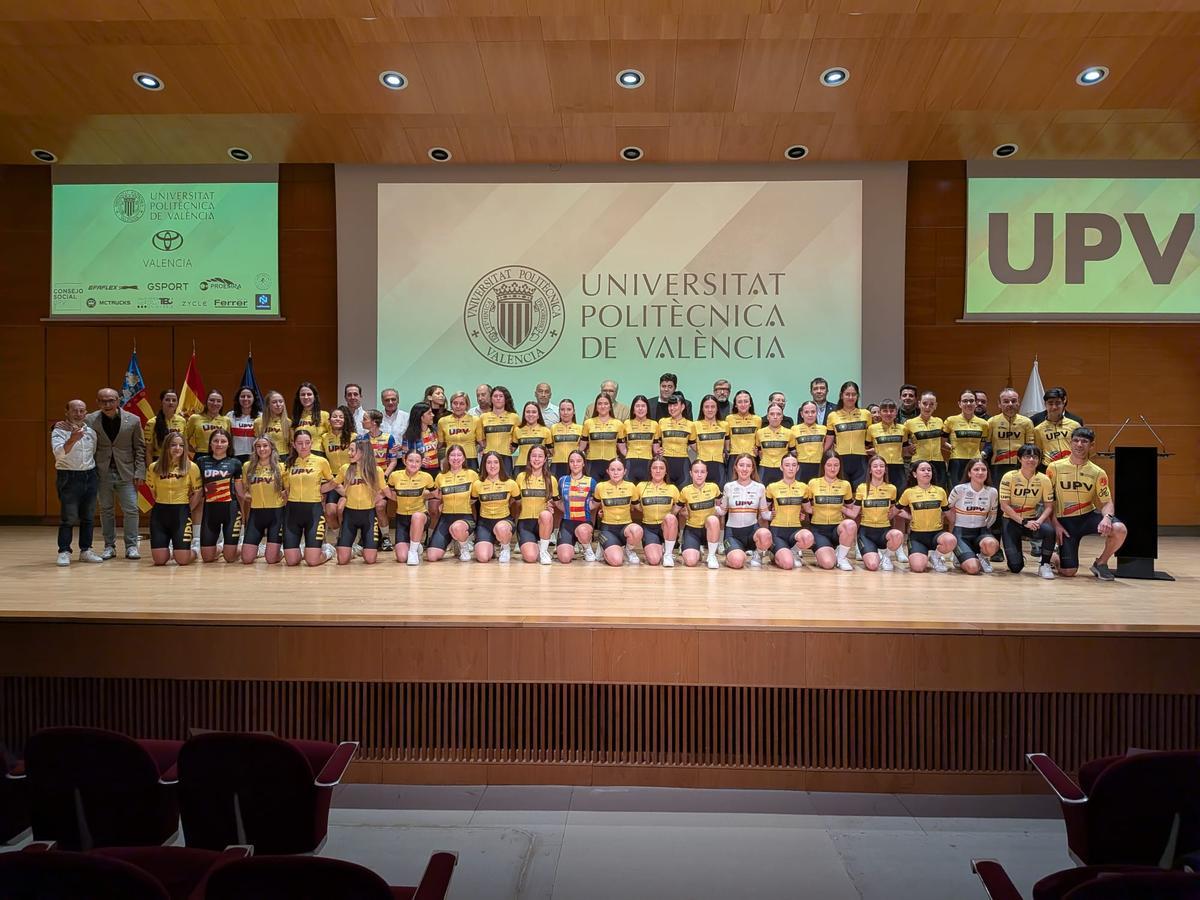 Presentación de los equipos ciclista femenino y paraciclista de la UPV.