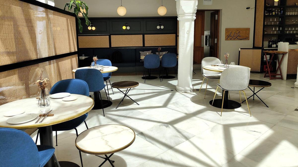 El comedor del restaurante Lalola, en Sevilla.