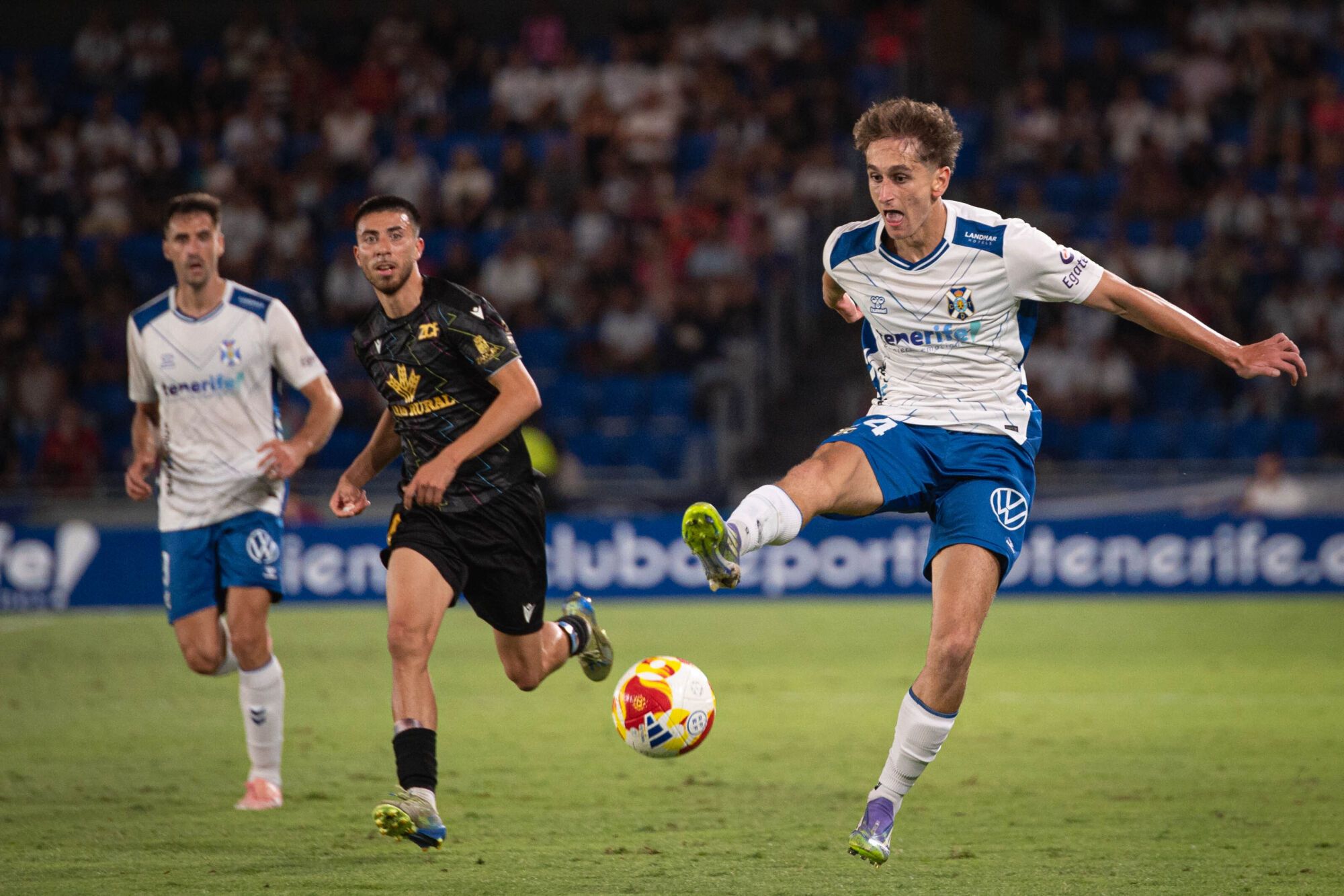 Partido de Primera RFEF CD Tenerife-Zamora CF 