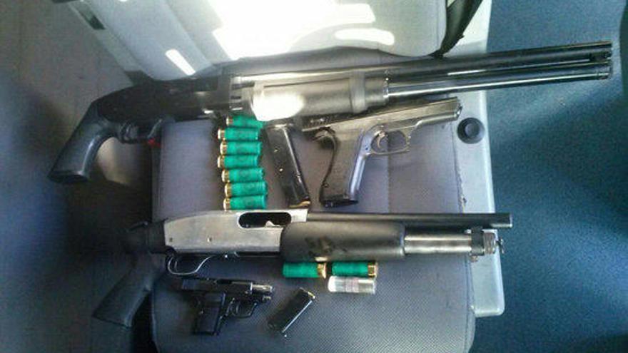 Imatge de les armes intervingudes per la policia