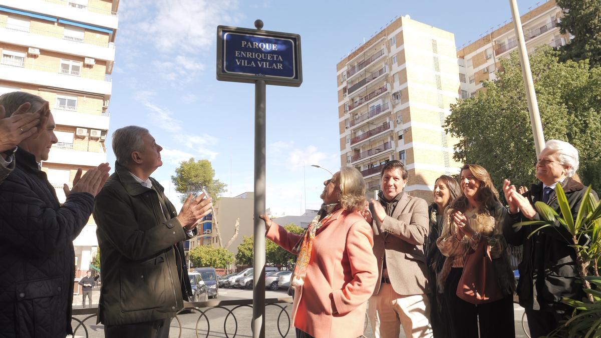 El parque junto Colegio Vedruna ya lleva el nombre de Enriqueta Vila.