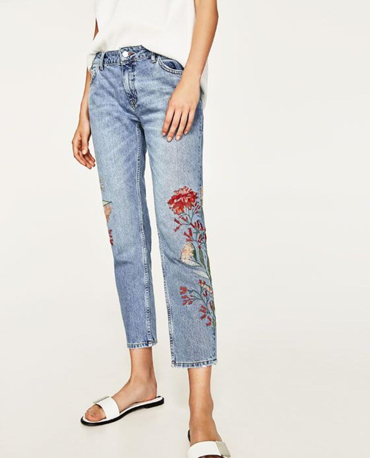 Jeans bordados, Zara
