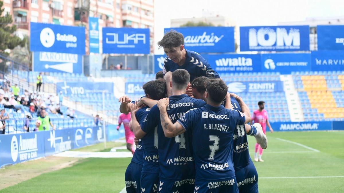 El UCAM Murcia celebra el gol de Jorge García