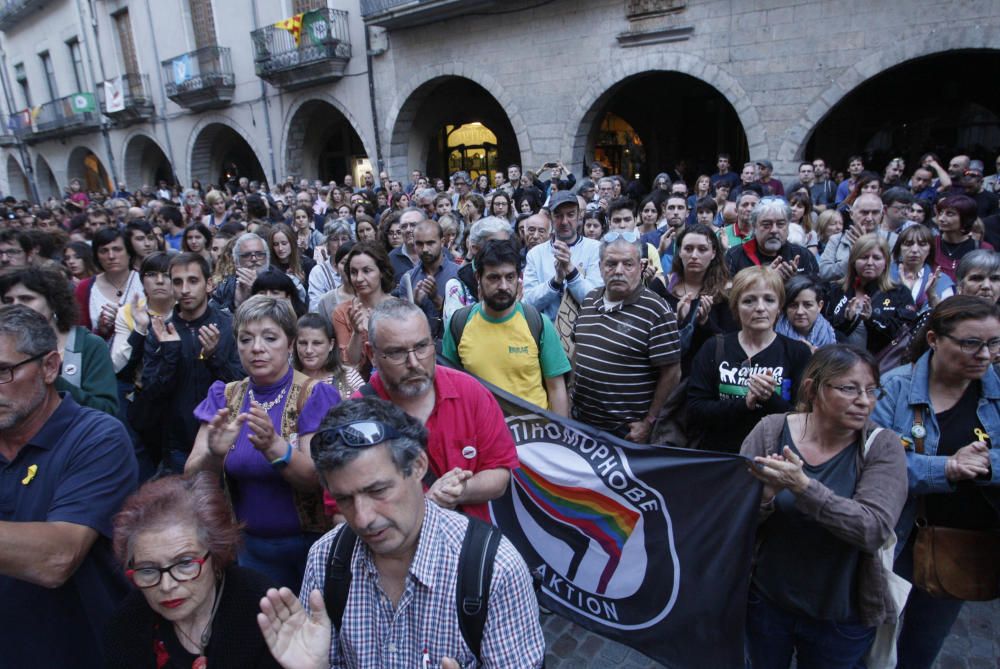 Centenars de gironins rebutgen la sentència de "La Manada"