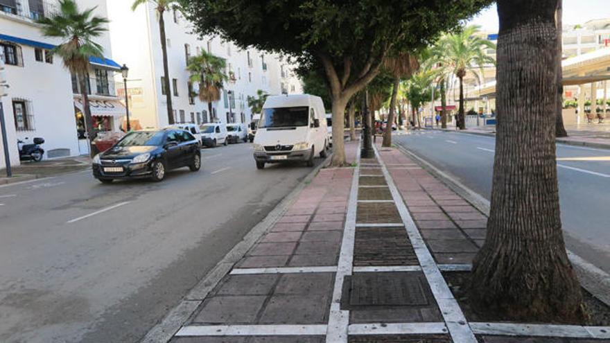 Avenida Julio Iglesias, en Puerto Banús.