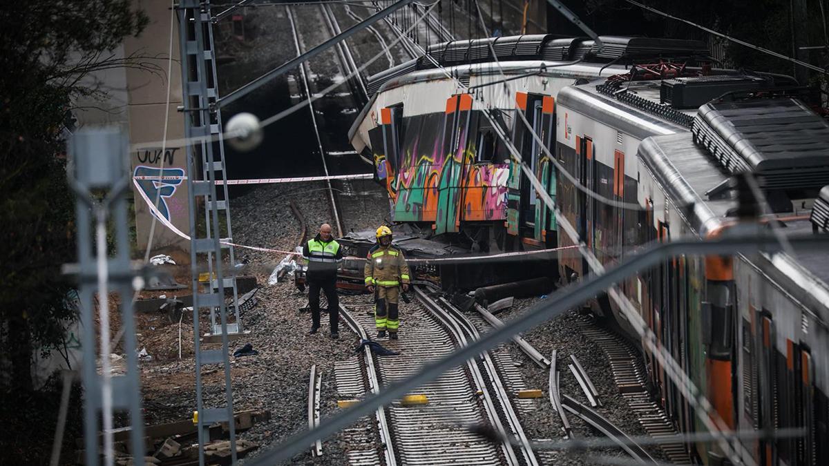 El tren descarrilado en Gelida, la mañana después del accidente