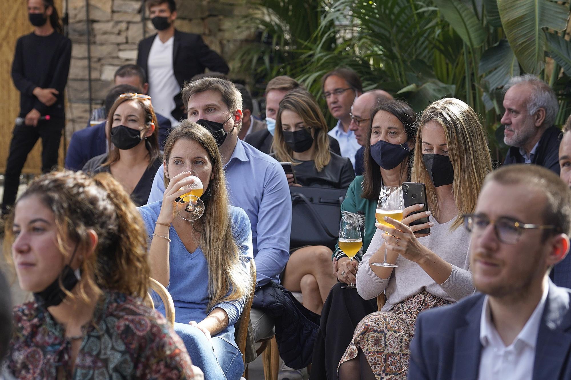 Damm i el Celler de Can Roca s'uneixen per crear Duet, la cervesa àcida de la marca que combina malt d'ordi i raïm