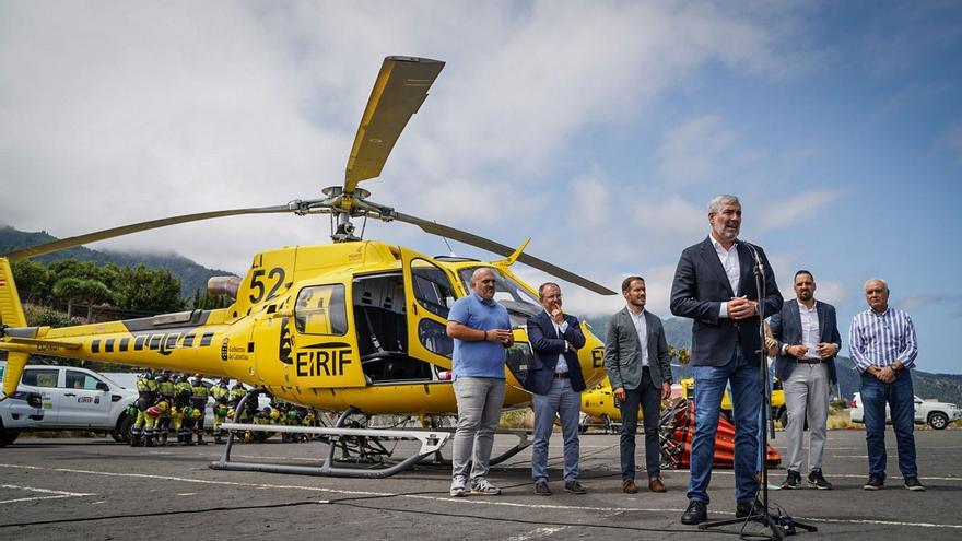 Canarias suma dos helicópteros ligeros para potenciar la respuesta ante incendios forestales