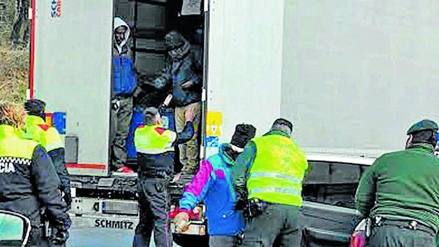 Localitzen set migrants en un camió a la Jonquera, foto d&#039;arxiu.