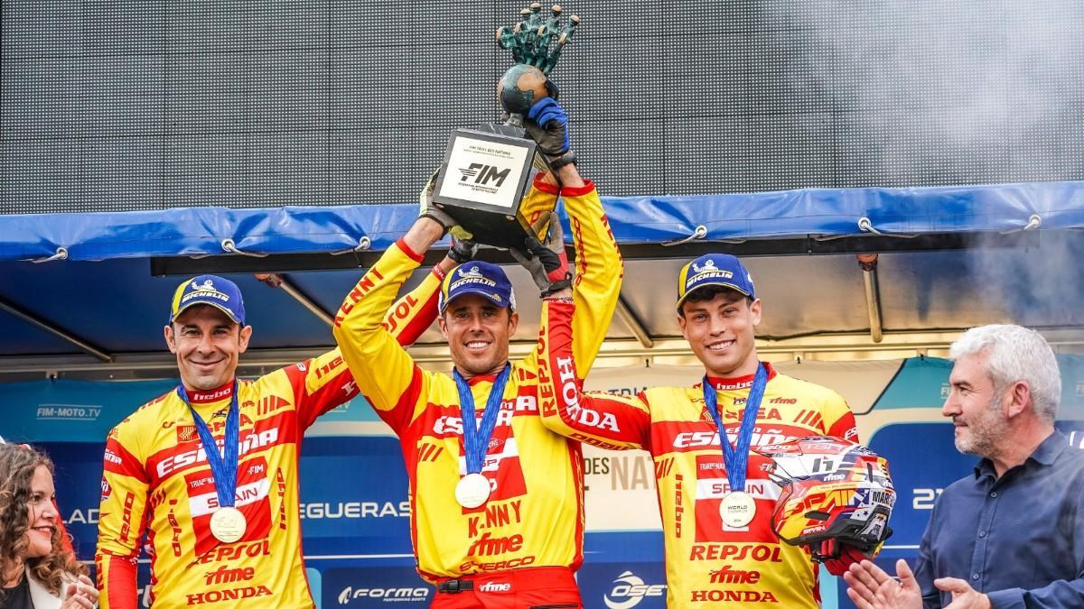 Toni Bou, Adam Raga y Gabriel Marcelli, celebran el título