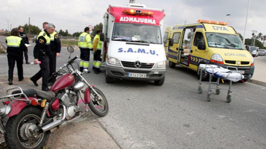 Un motorista implicado en un accidente