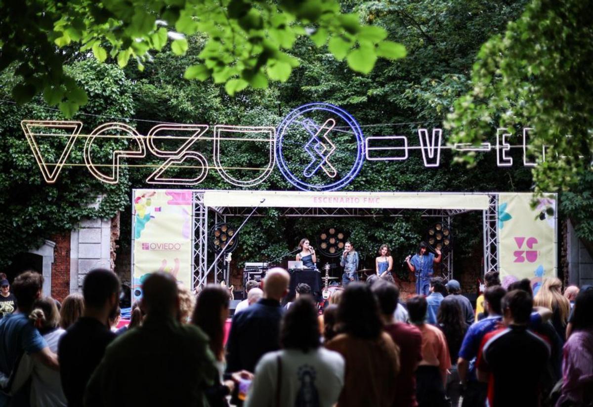 Obra «El Corazón de ganchillo» de Joanna Vasconcelos.| Fernando Rodríguez