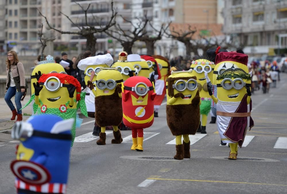 Entroido en Pontevedra 2016 | Los más pequeños disfrutan del carnaval en Sanxenxo