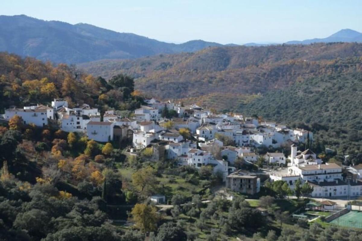 Vista panorámica del casco urbano de Parauta