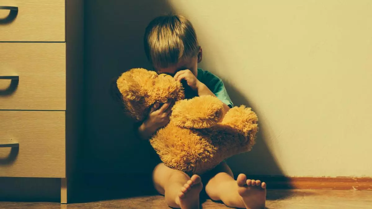 Uno de los cuatro maltratados por su padre y su madrastra en Gijón: "Me golpeó la cabeza con la mesa"