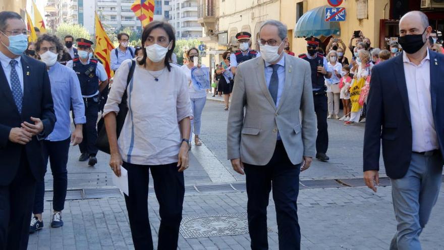 Pla obert del president Quim Torra a la seva arribada al mercat del llibre infantil Encontats a Balaguer, el 20 de setembre de 2020