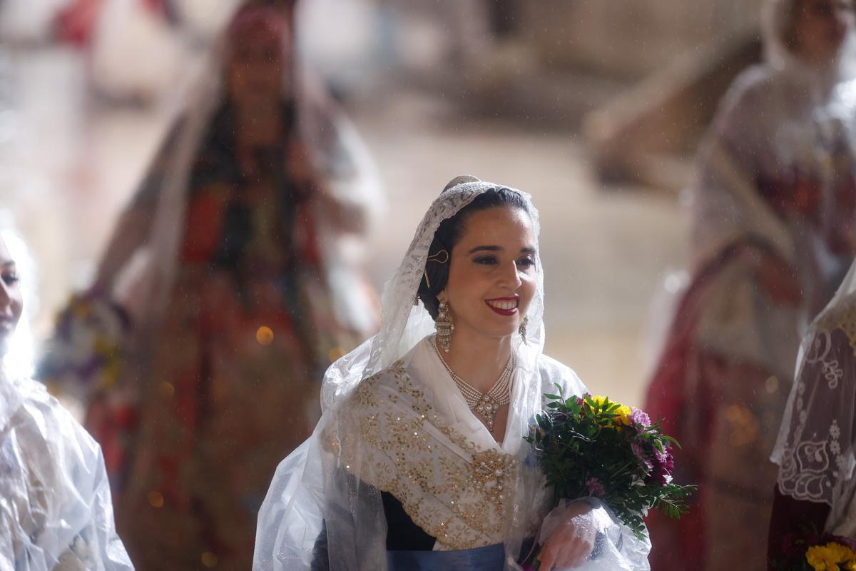 Todas las fotos de la Ofrenda del 18 de marzo por la calle San Vicente entre las 23:00 y la medianoche
