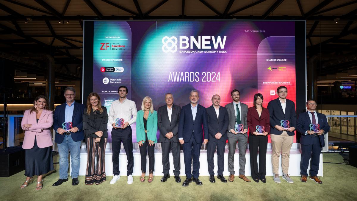 Ganadores de los Premios BNEW 2024, otorgados a las mejores empresas emergentes.