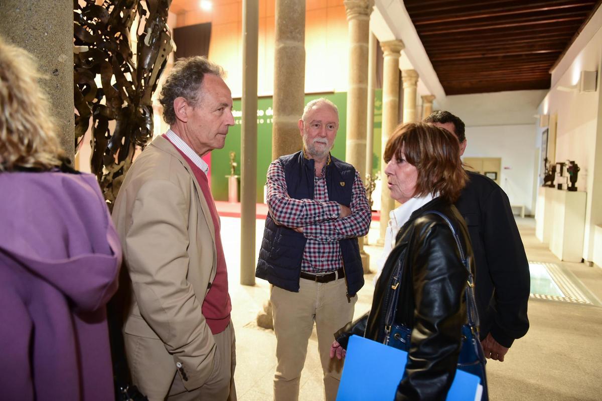 Alfredo Moreno repite por siete votos como secretario general del PSOE de Plasencia