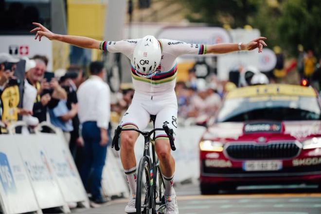 ¿Es Pogacar el ciclista más grande de la historia?