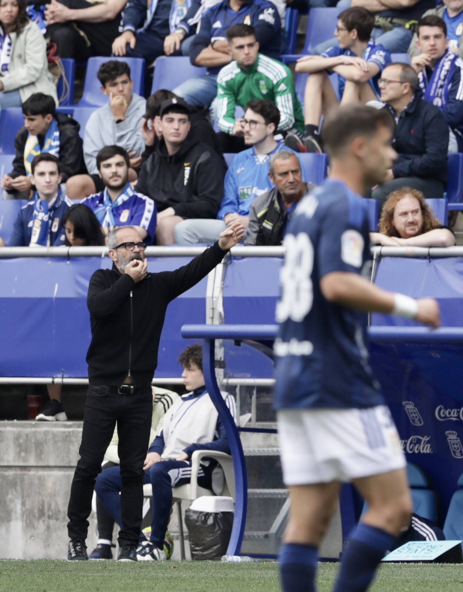 EN IMÁGENES: La remontada del Oviedo frente a la Ponferradina y el gran ambiente en el Tartiere