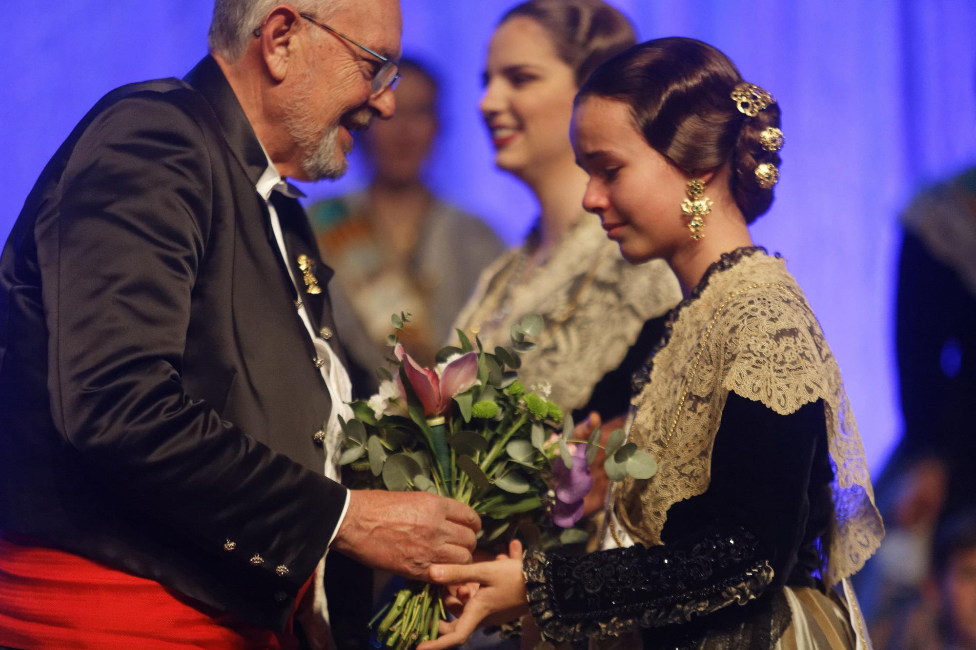 Diana y Lidón suben al trono de Brancal de la Ciutat al son de música y tradición