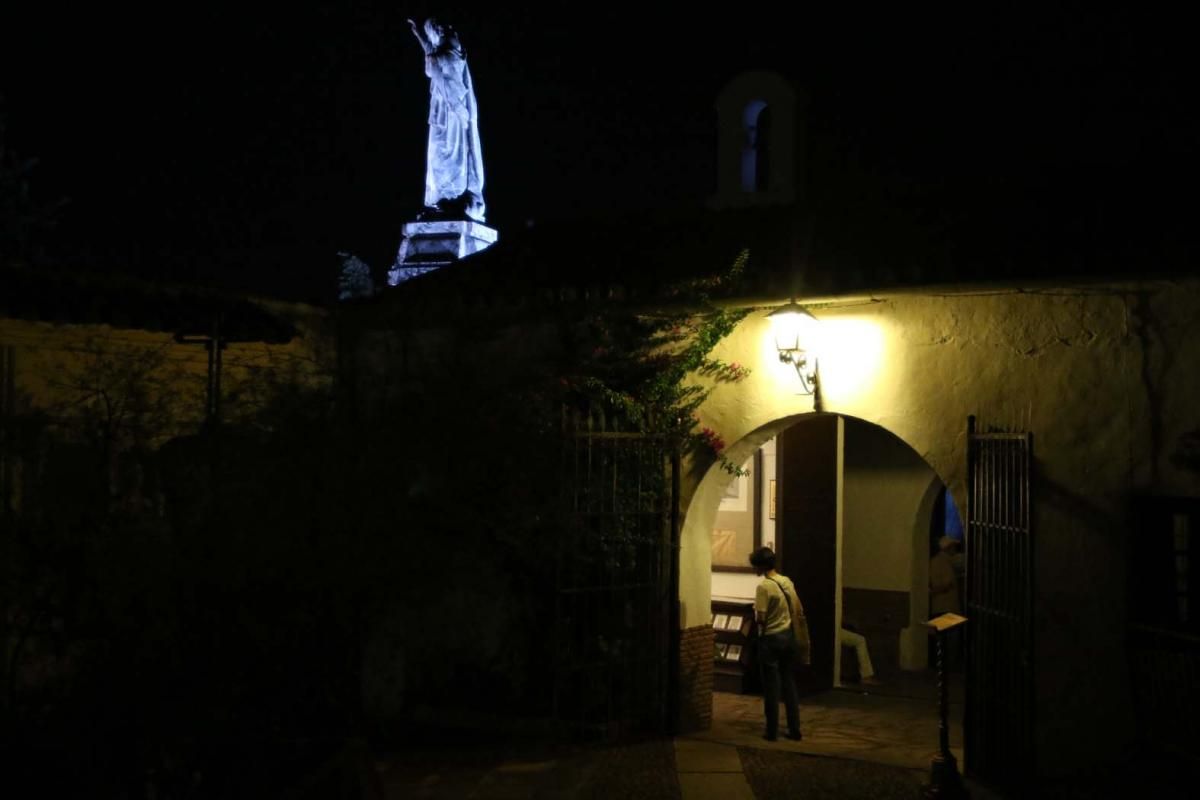 Fotogalería/  La nueva iluminación del Sagrado Corazón de las Ermitas.