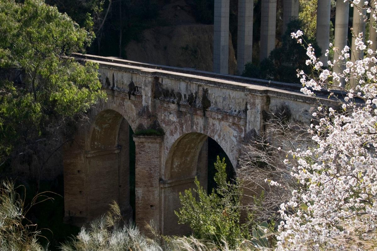 Imagen del acueducto de San Telmo.