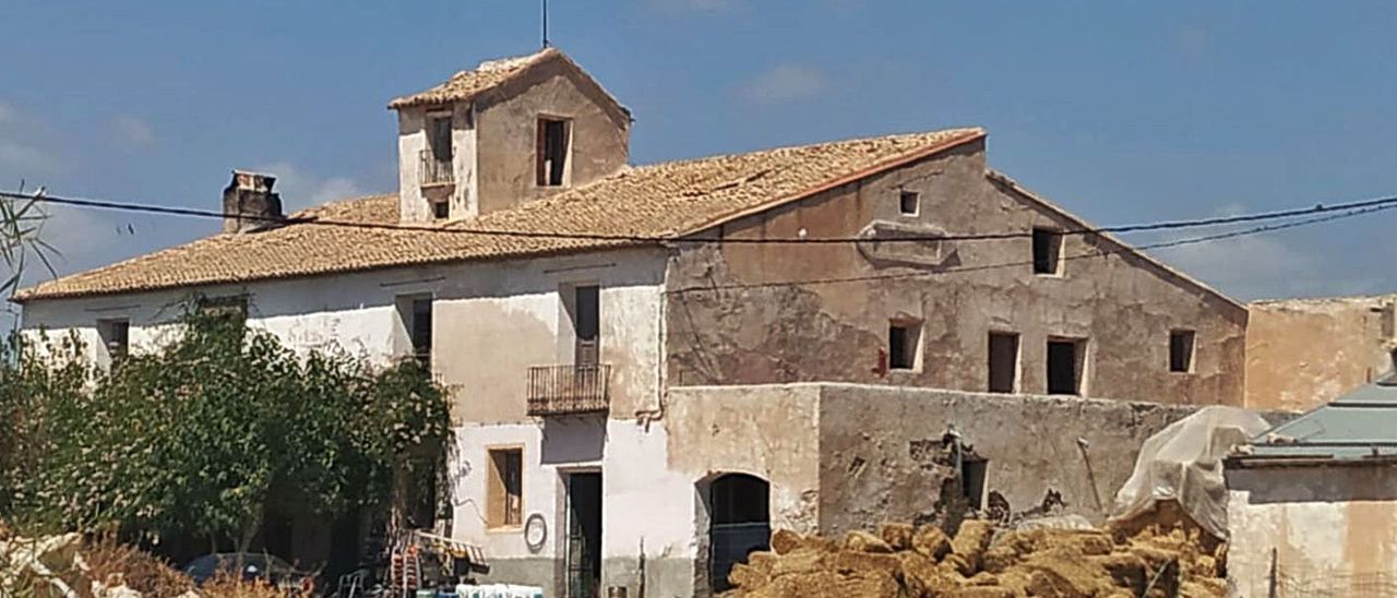 La Casa Nova es uno de los enclaves que se mantiene sin protección