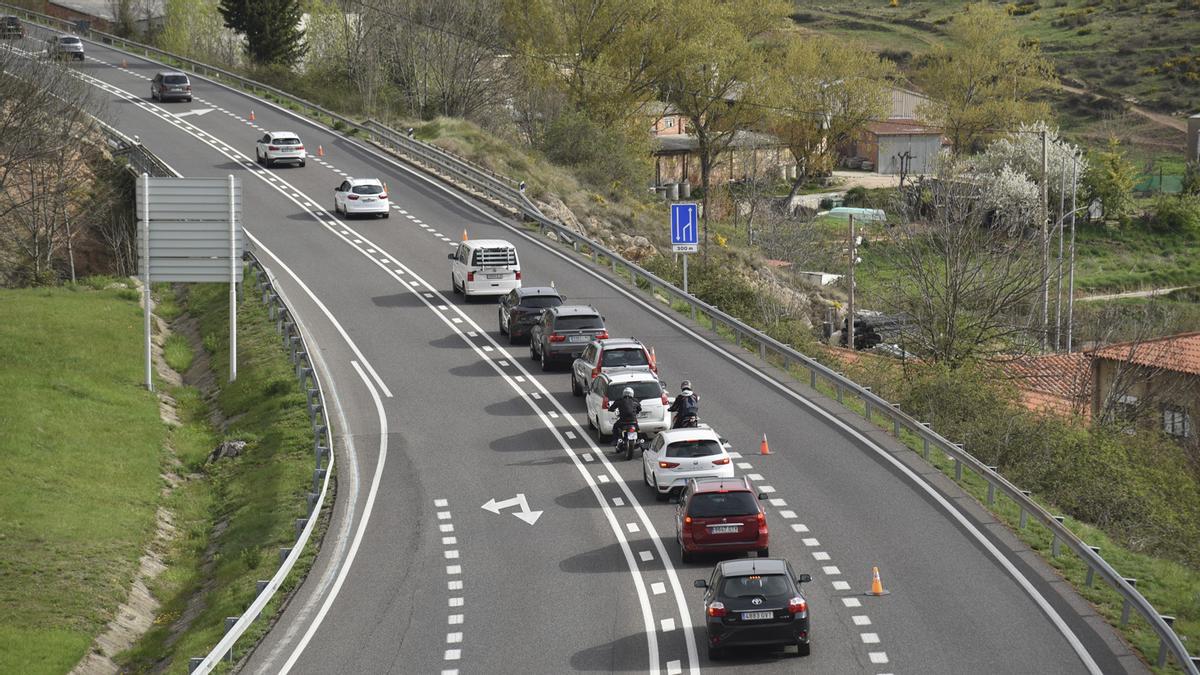 Set ferits en un accident entre quatre vehicles a la C-16 a Berga