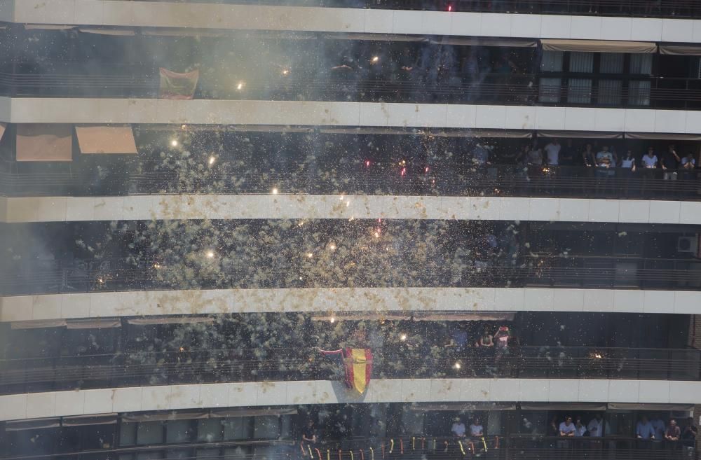 Hogueras 2018: Mascletá de las Hogueras de Alicante de 23 de junio.