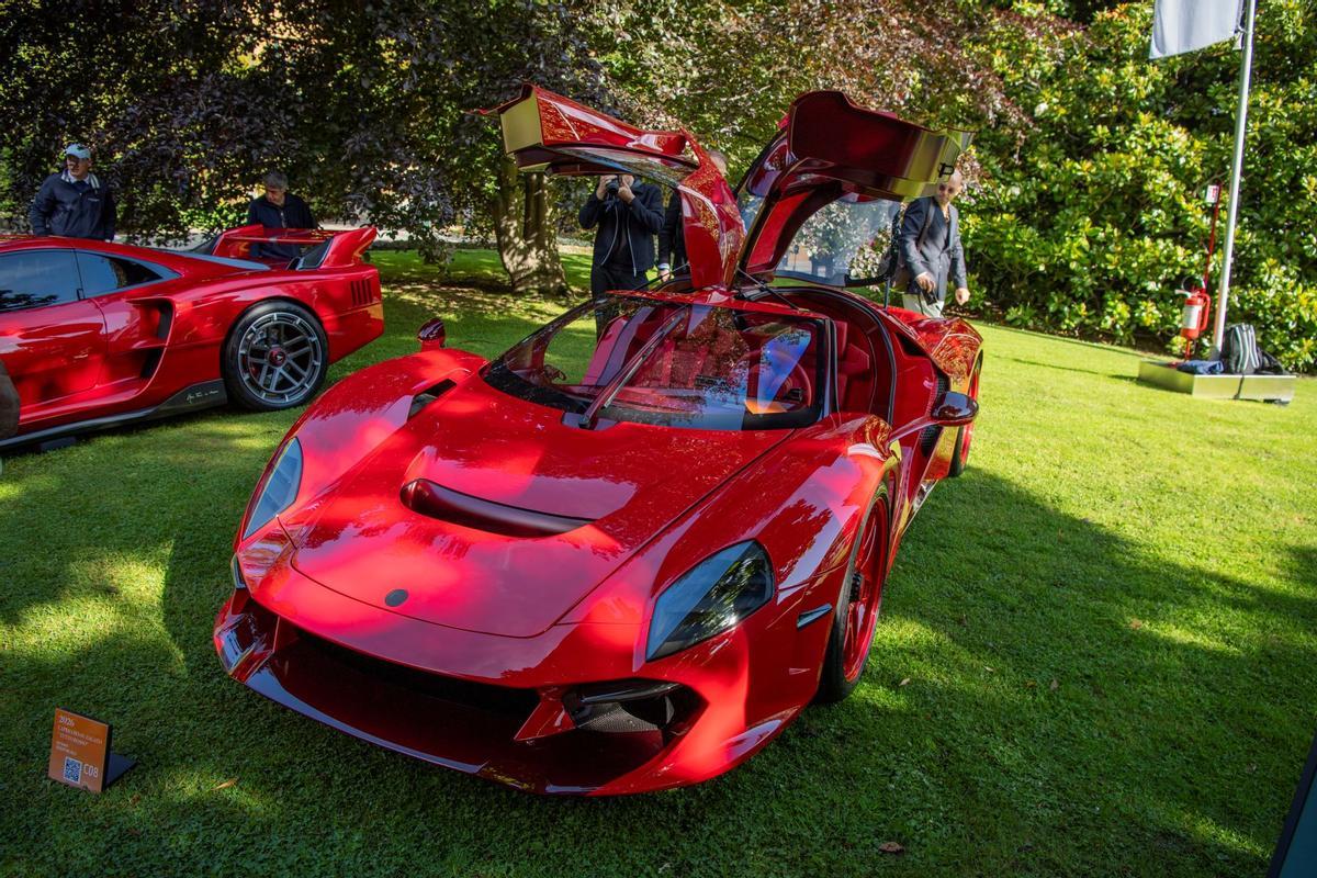 Concorso d'Eleganza Villa d'Este 2026. Este, un Capricorn 01 Zagato Tutto Rosso, con un V8.