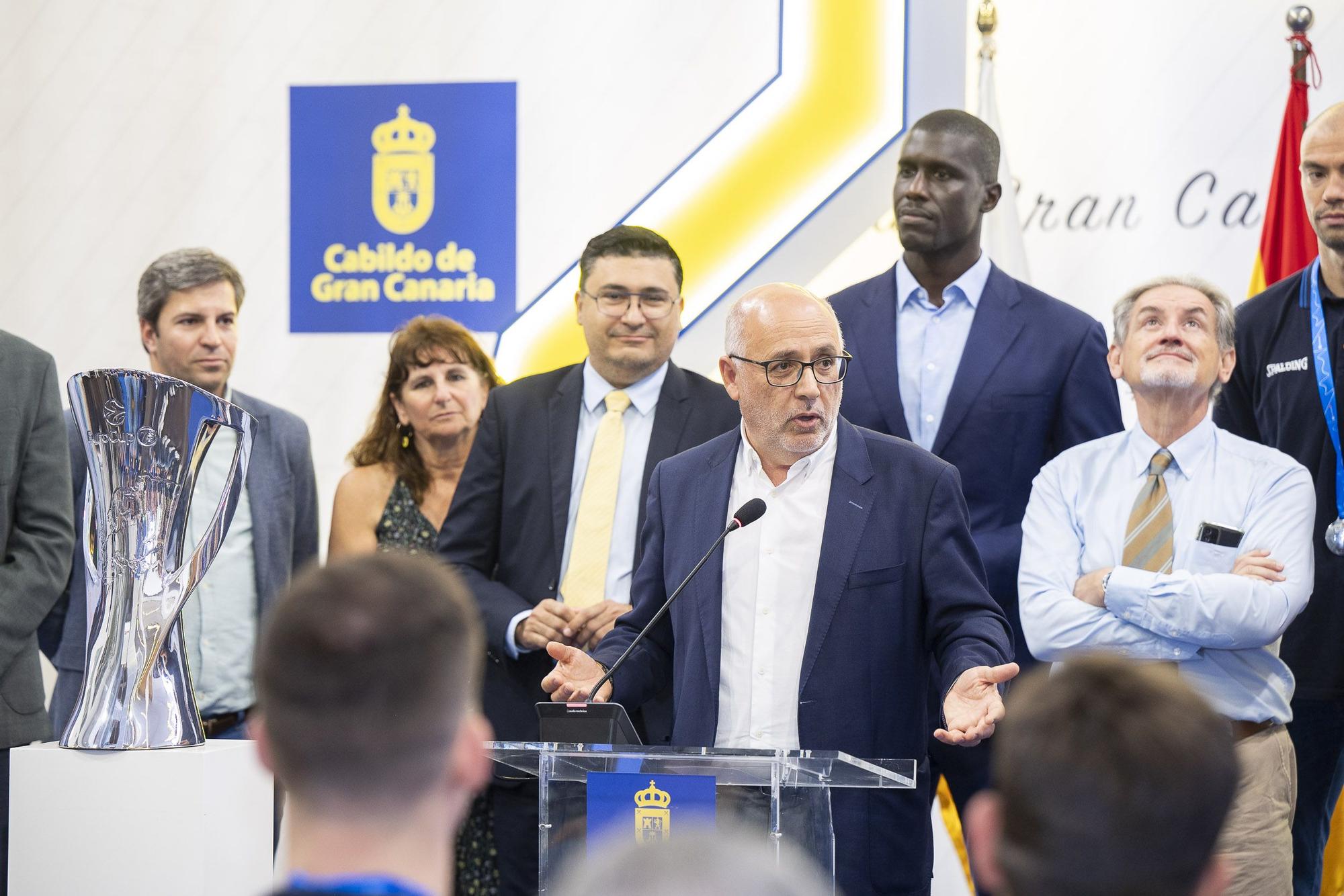 Celebración de la Eurocopa del CB Gran Canaria en el Cabildo grancanario