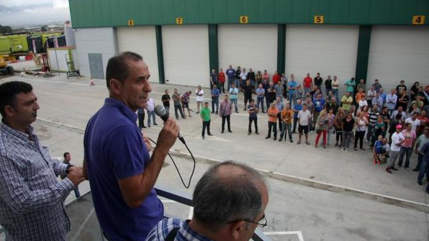 Manolo Belmonte, presidente del comité de empresa de Limasa, en una reunión de los trabajadores de septiembre.