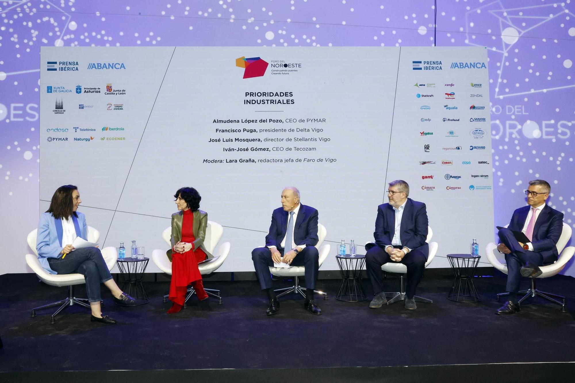 El poder político y empresarial se cita en Santiago