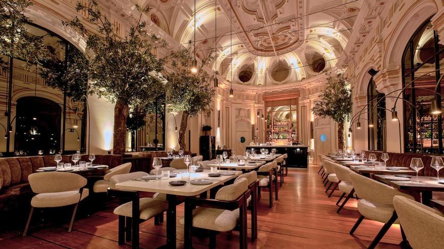 Este restaurante dentro de una antigua iglesia del siglo XVI es, probablemente, uno de los más bonitos de Madrid